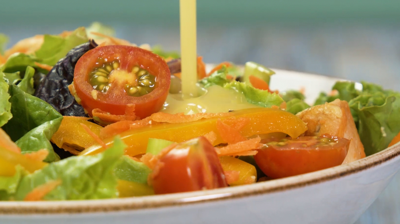 Cómo hacer vinagretas para ensaladas? 4 recetas (VIDEO) | Recetas Buenazo