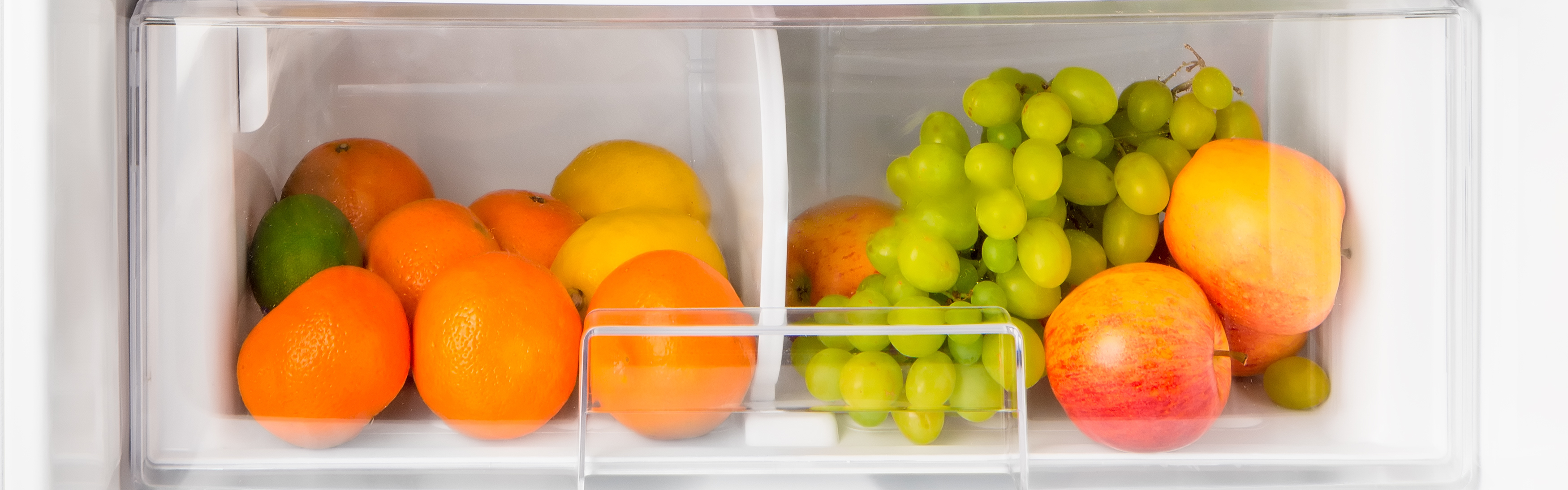 uvas en el cajón del refrigerador