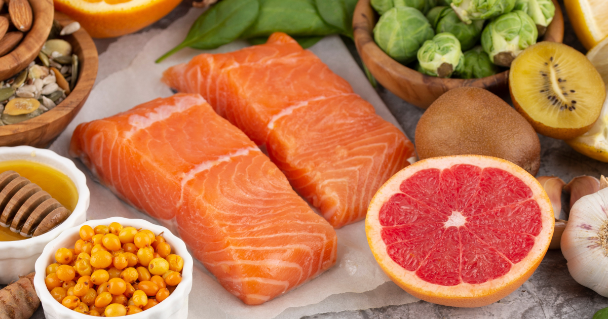 Para lograr una adecuada nutrición se deben incorporar alimentos ricos en proteínas, hierro y vitamina C.