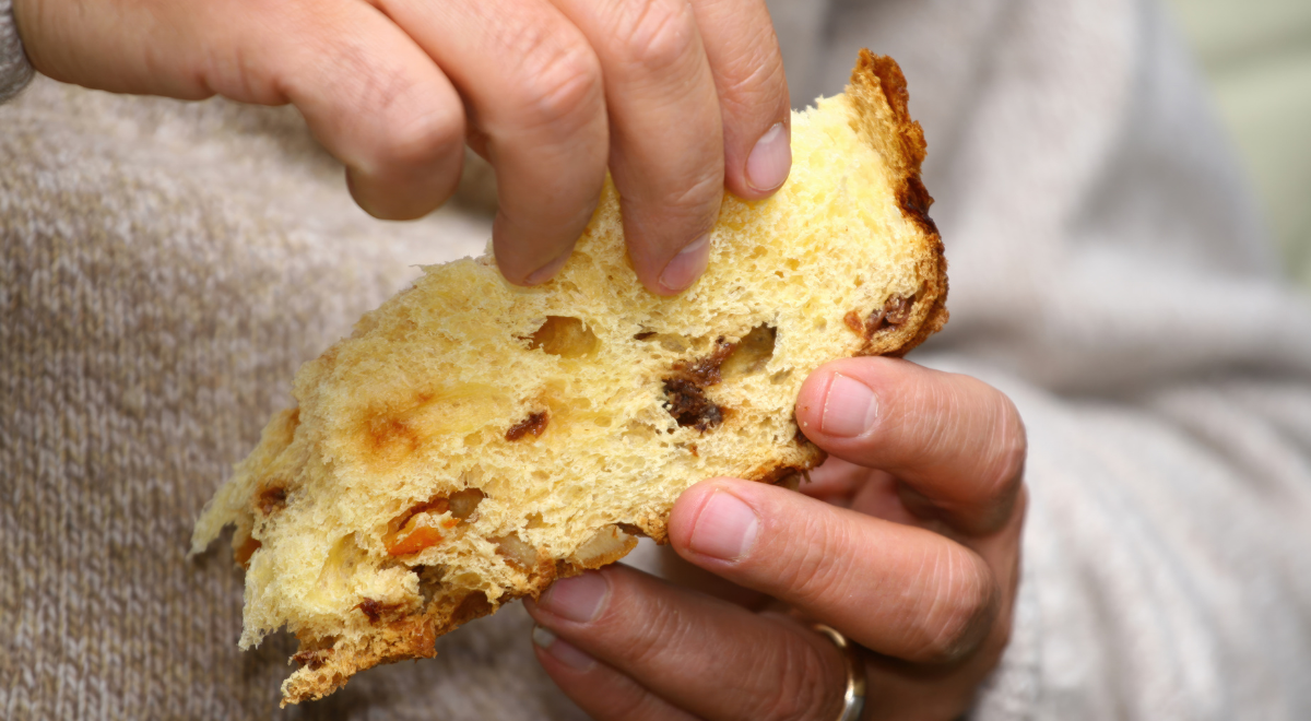 Arrivé d'Italie, le panettone a été adapté au goût péruvien et est aujourd'hui un symbole de l'unité familiale et lors des fêtes nationales. Photo de : Envato panettone-jour-en-juillet